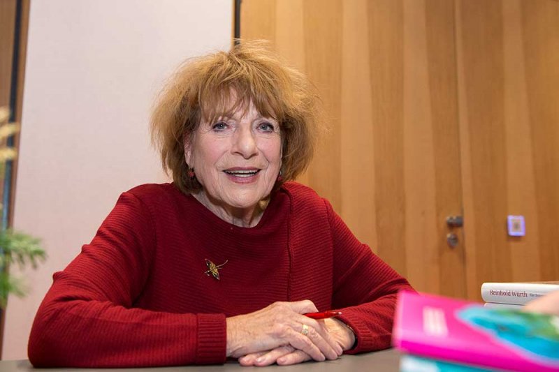 Hannelore Hoge